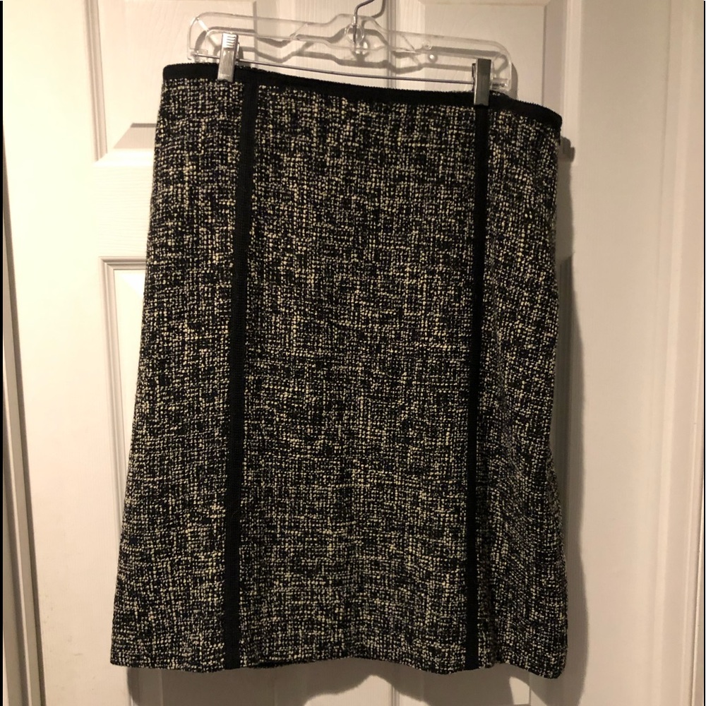 Sigrid Olsen women’s skirt, size 12. Classic a-line shape